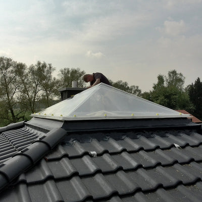 Skylux piramide polycarbonaat lichtkoepel enkelwandig - pc helder 0400 x 0400 mm